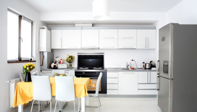 面對廚房恨不得有三頭六臂？藍炬星集成灶，一步到位！幫你統統搞定！