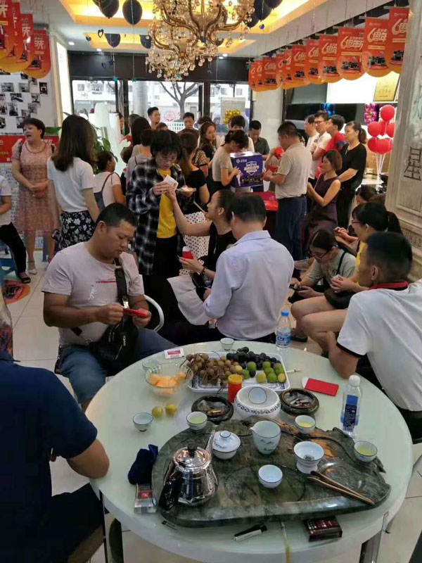 藍(lán)炬星集成灶漳州周年慶落地68單！