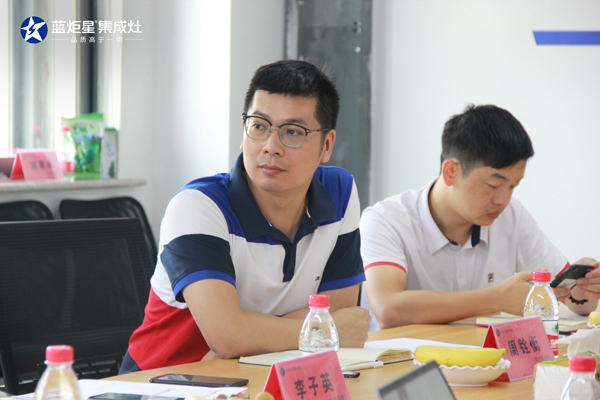 小米周銓衡總監