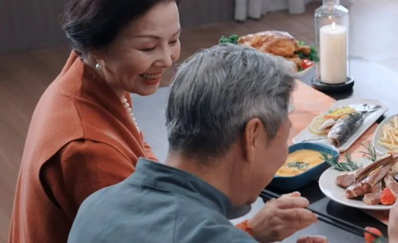 藍(lán)炬星集成灶美味突破時(shí)間和空間限制